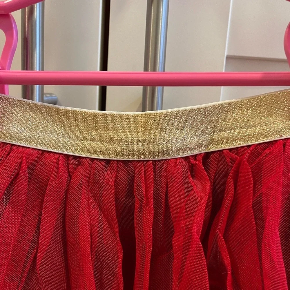 Gymboree XS (4) holiday tulle skirt in dark red